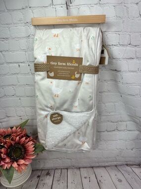 NWT Tiny Farm Friends Reversible Baby Blanket Duck Print unisex farm barnyard